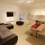 卡拉公寓 公寓 扎达尔
